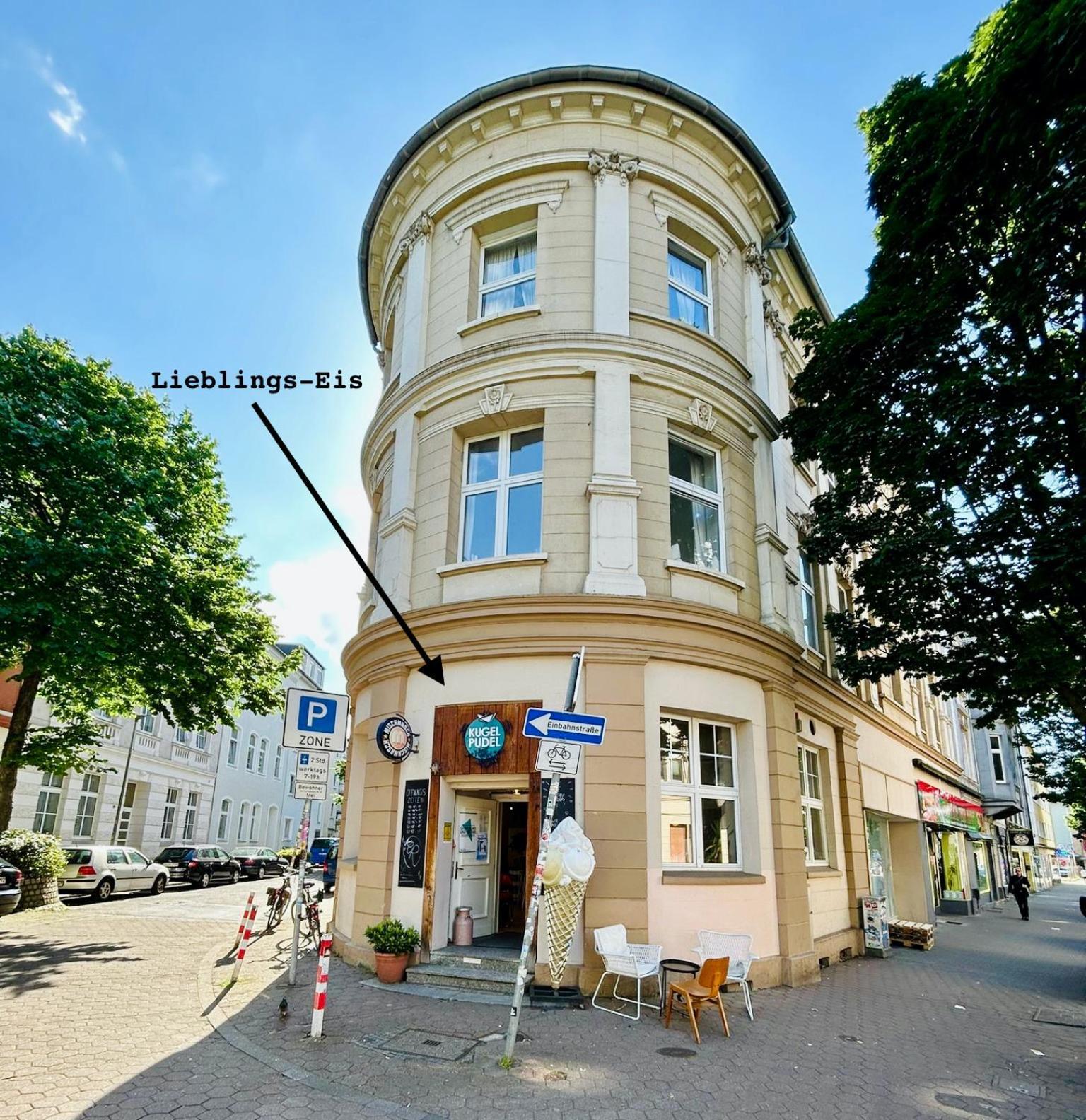 Feelslikehome - Urbane Altbauwohnung Mit Dachterasse& Parkplatz Bochum Luaran gambar